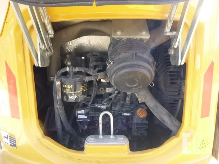 2022-deere-35g-image-45