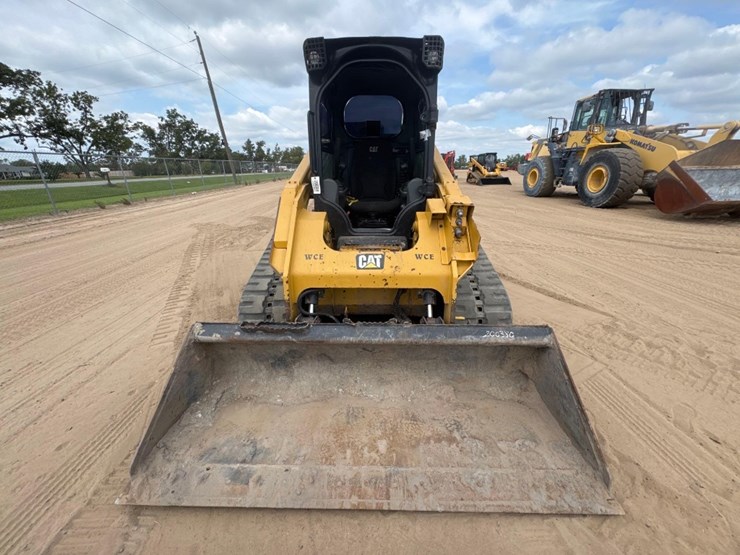 2017-caterpillar-279d-image-3