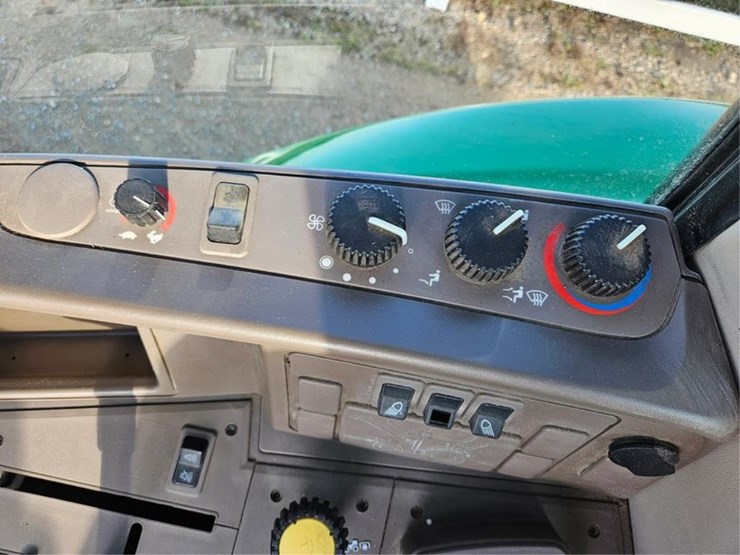 john-deere-6230-image-52