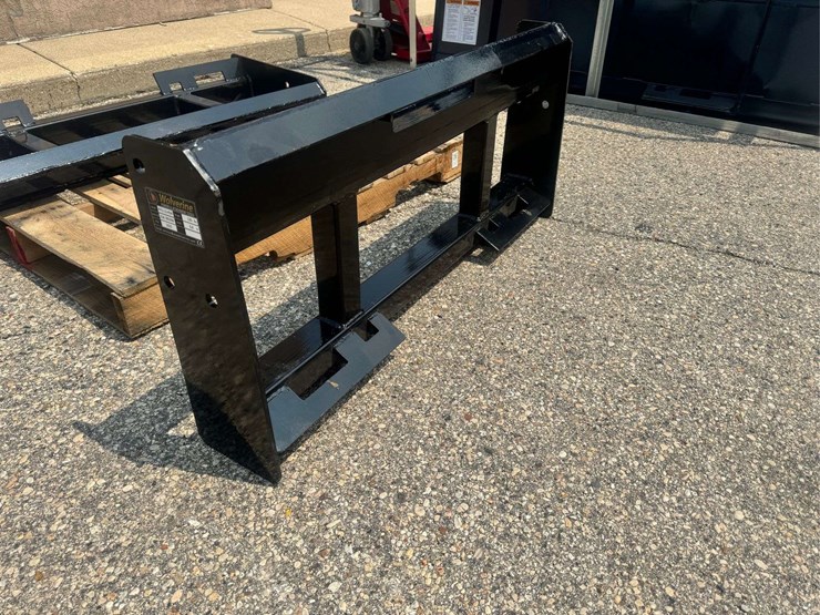 wolverine-pff2-13-45w-pallet-fork-attachment---130-lbs.-image-1