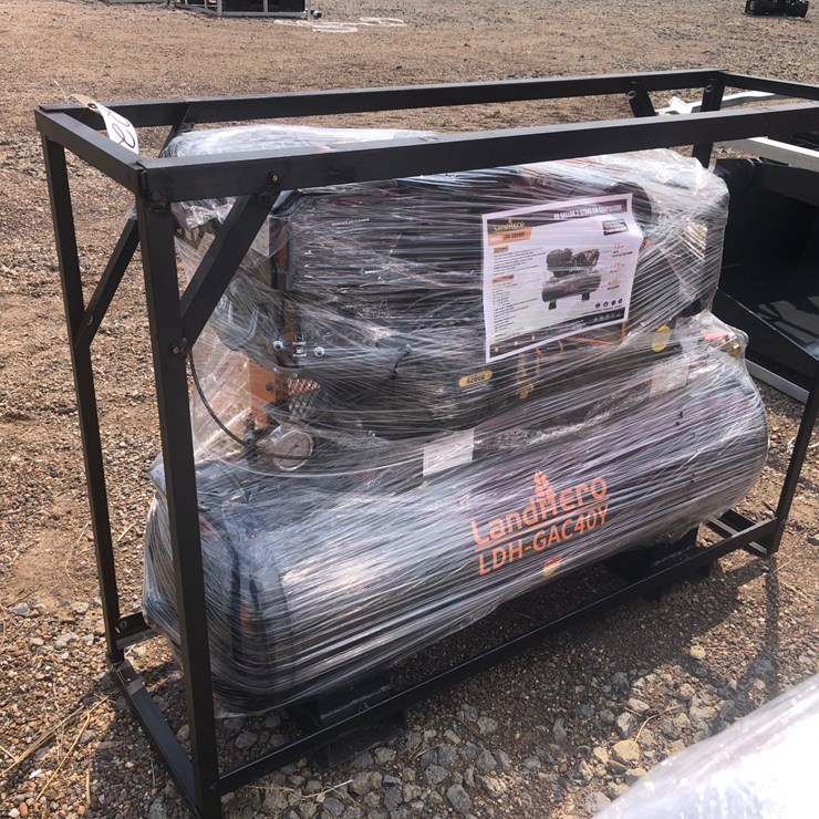 #22 • LANDHERO 40 GAL AIR COMPRESSOR