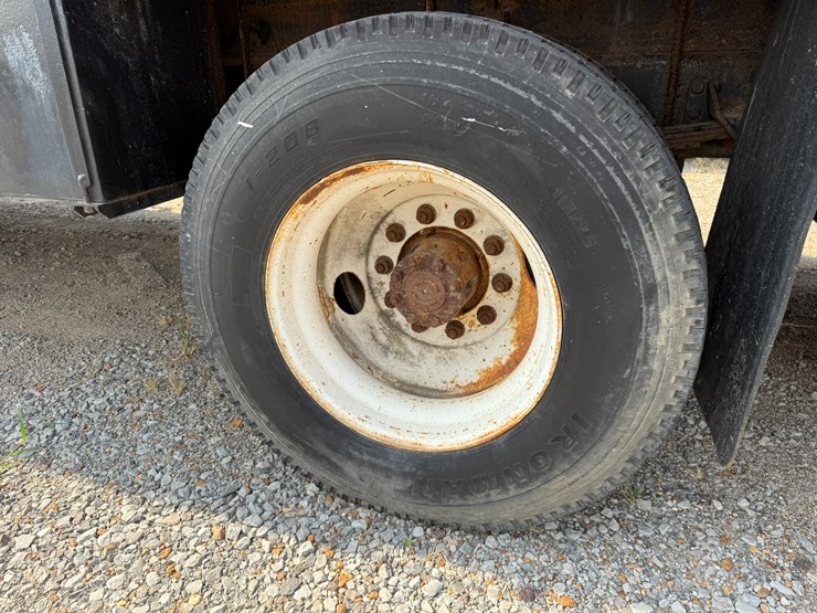 2012-ford-f750-image-59