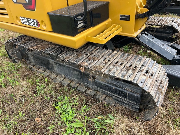 2021-caterpillar-305-image-14