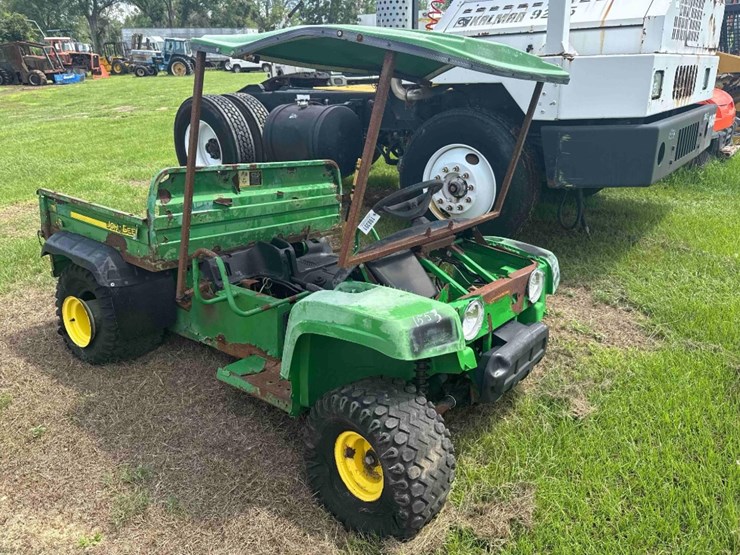 john-deere-gator-image-1