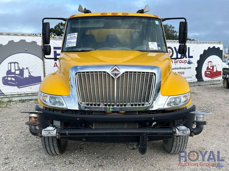 2013-international-durastar-4300-image-24