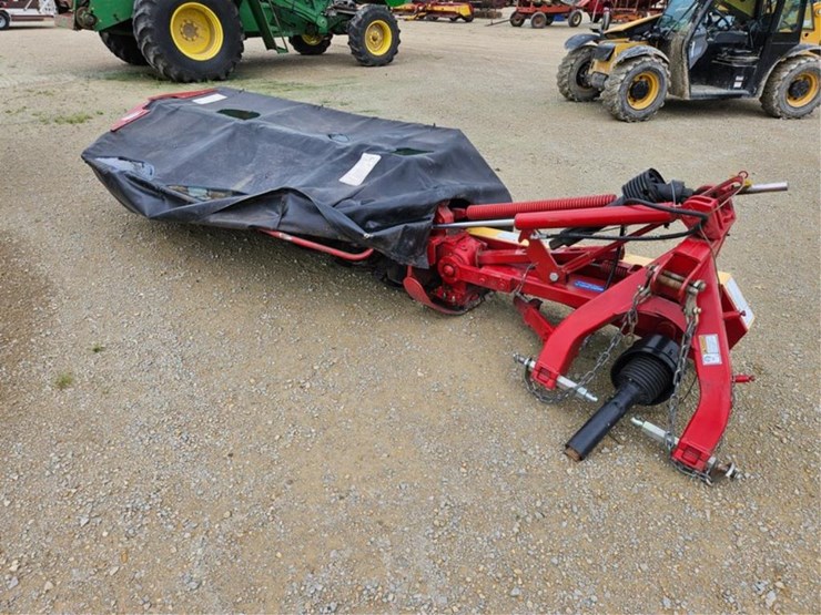 new-holland-h6740-image-1