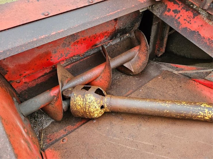 new-holland-23-image-13