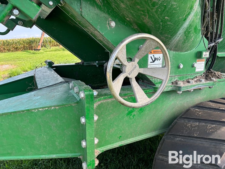 2022-brandt-1520xt-grain-cart-image-10