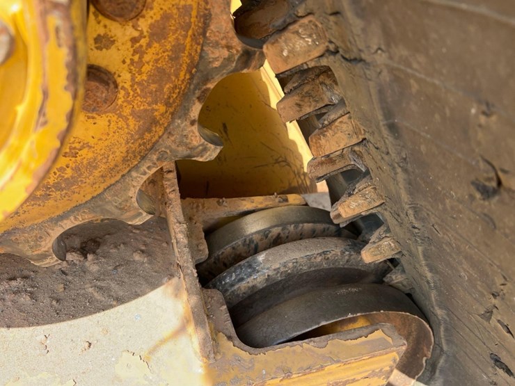 2023-caterpillar-299d3-xe-image-10