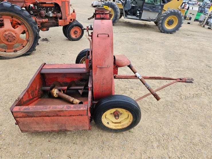 new-holland-23-image-6