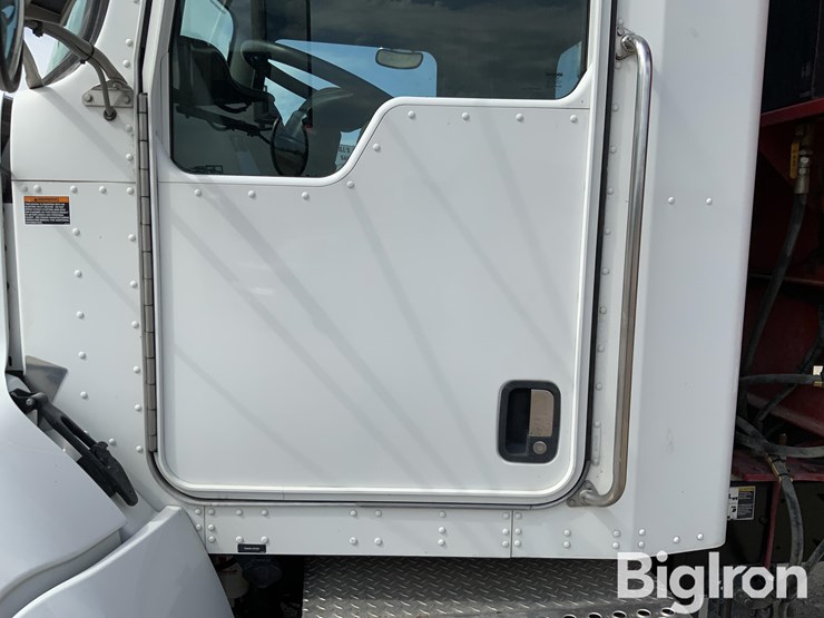 2019-kenworth-t370-image-16