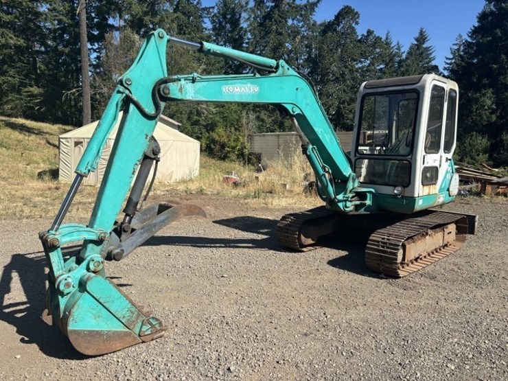 komatsu-pc45-image-1
