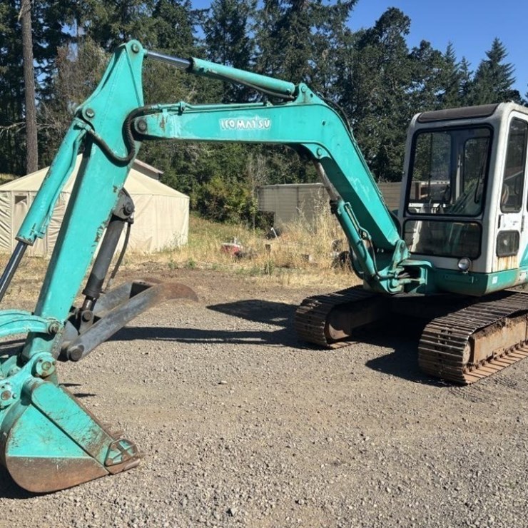KOMATSU PC45