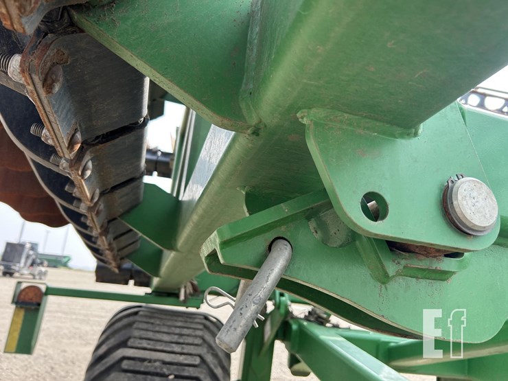 2019-john-deere-2680h-image-38