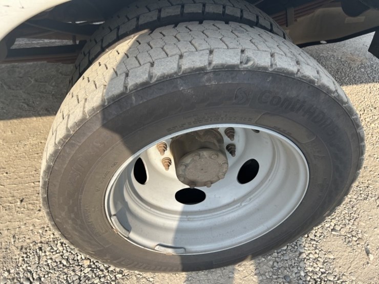 2016-ford-f450-sd-image-16