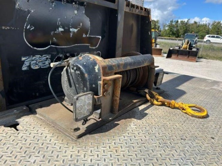 1999-mack-ch613-image-26