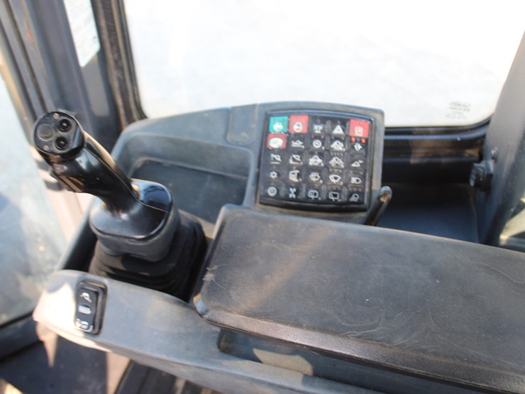 2015-deere-544k-image-13