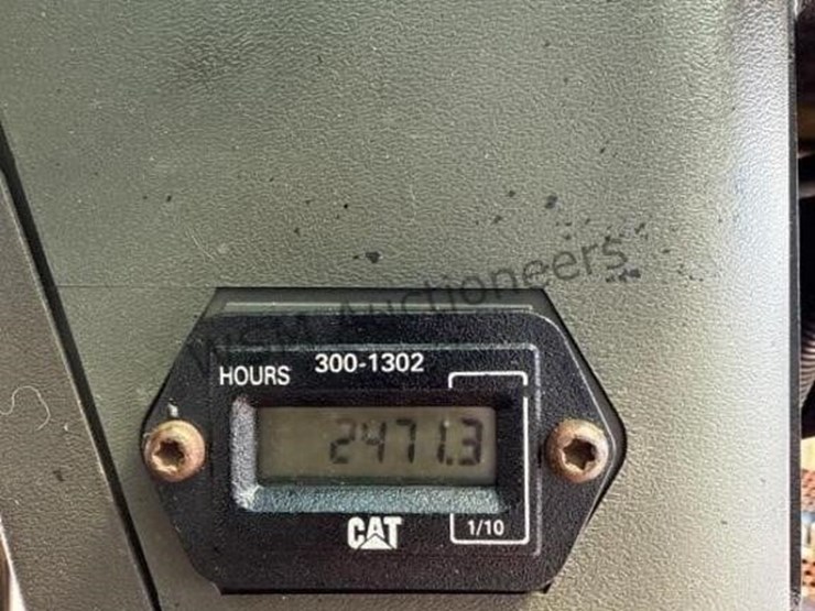 caterpillar-216b-image-26