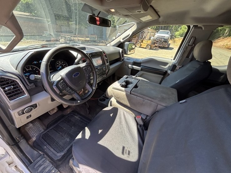 2016-ford-f150-xlt-image-17