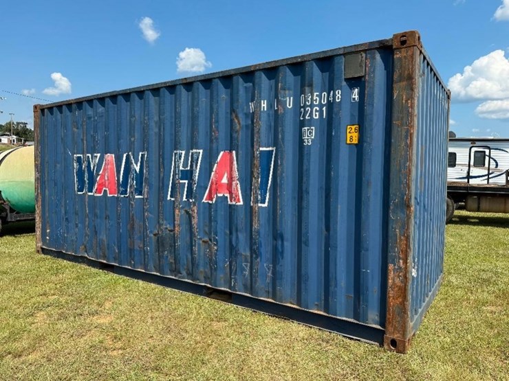 20'-shipping-container-image-11