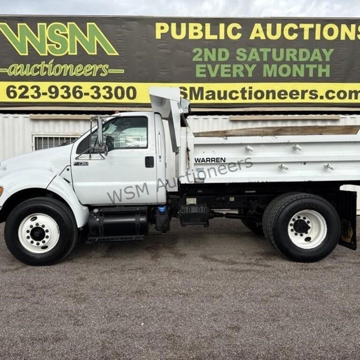2012 FORD F750