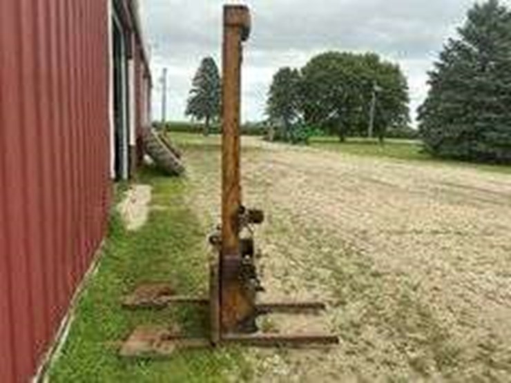 buda-3pt-forklift-image-3