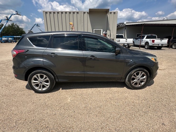 2017-ford-escape-image-7
