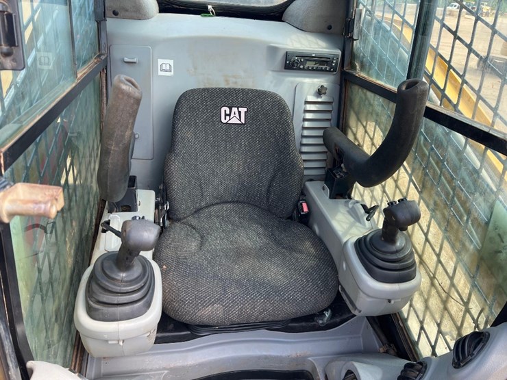 2012-caterpillar-299d-xhp-image-28