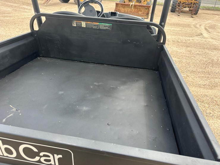 #63-•-carryall-1500,-4x4-intellitrak-kubota-engine,-with-lift-bed-image-9