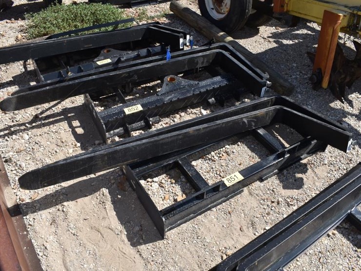 skid-steer-pallet-fork-image-1