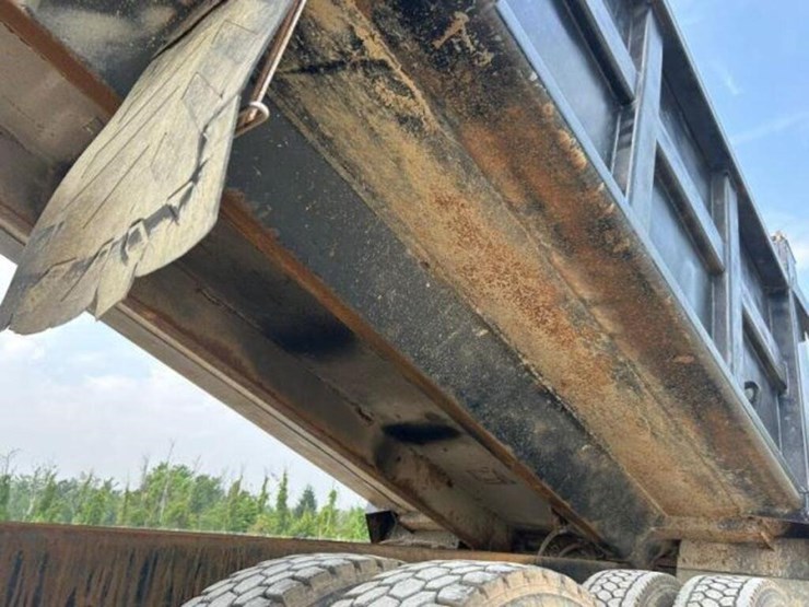 2005-volvo-tri/a-dump-truck-4v5k99gh55n391882-image-49
