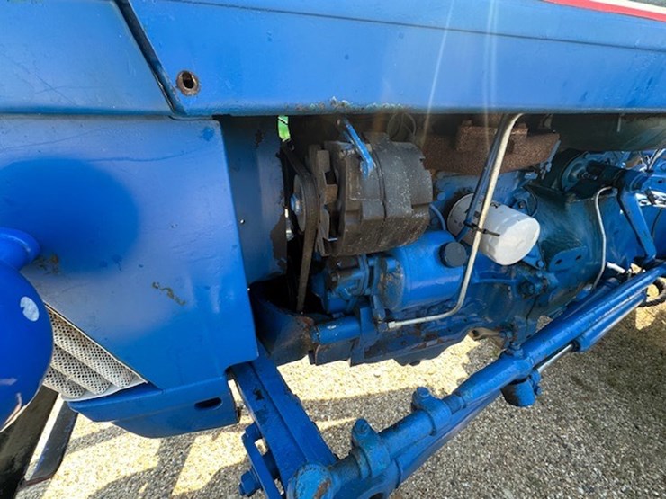 ford-2910-image-32