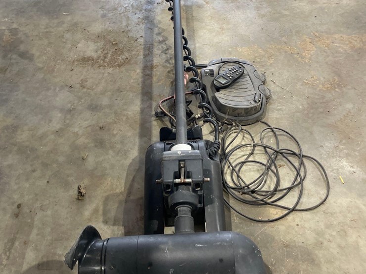 1979-lund-16ft-mister-pike-fishing-boat-image-44