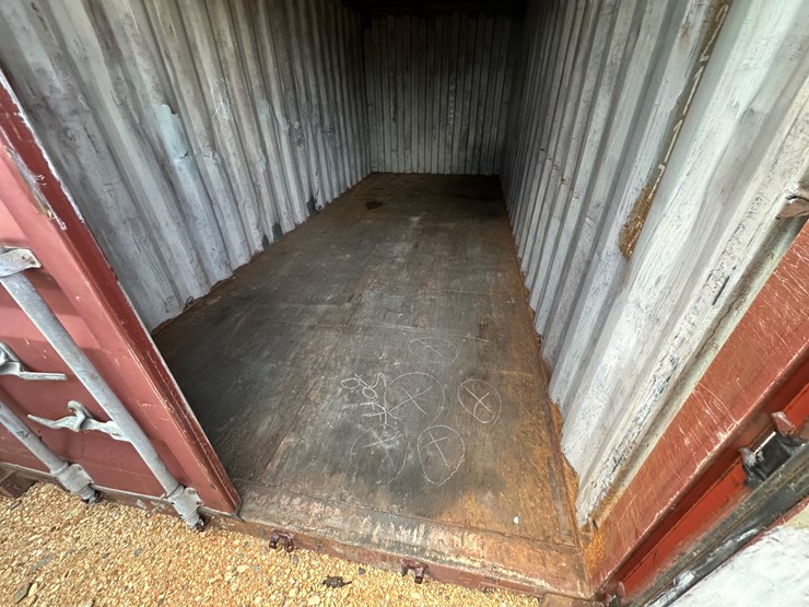 #1225-•-20-ft-shipping-container-image-12