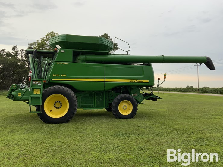 2010-john-deere-9770-sts-image-8