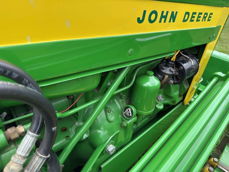 john-deere-420c-image-12