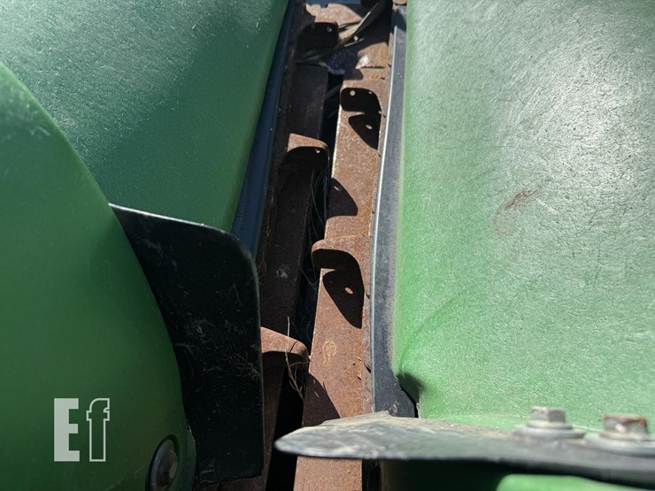 2012-john-deere-608c-image-12