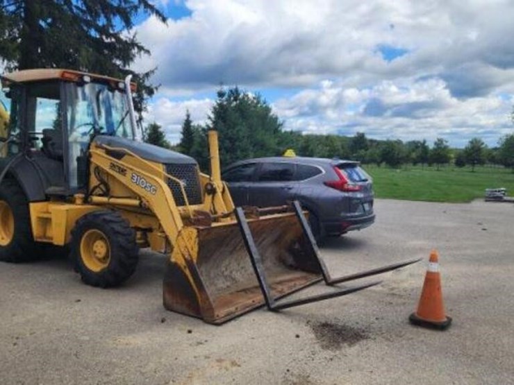 2005-deere-310sg-image-1