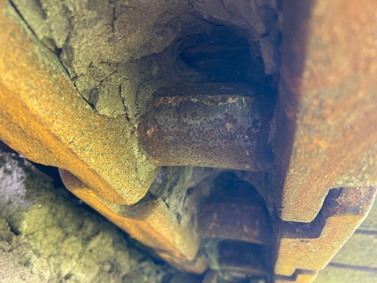 2019-caterpillar-336-image-18