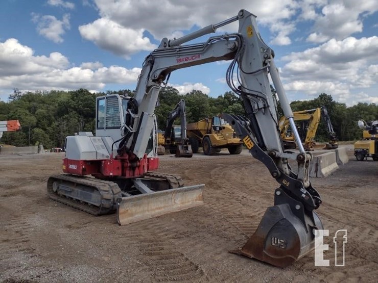 2023-takeuchi-tb280fr-image-46
