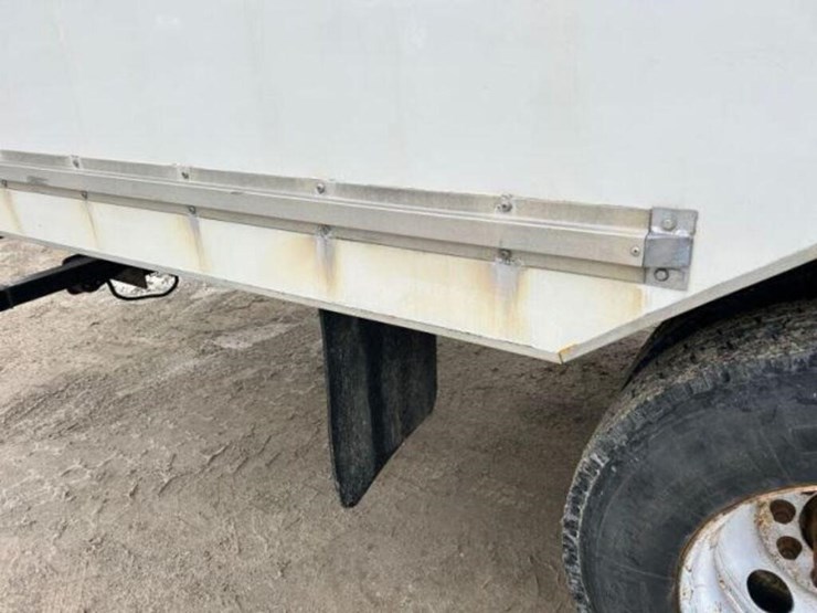2013-ford-f750-xl-image-41