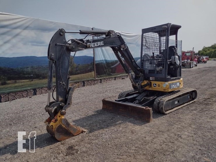 2018-deere-35g-image-46