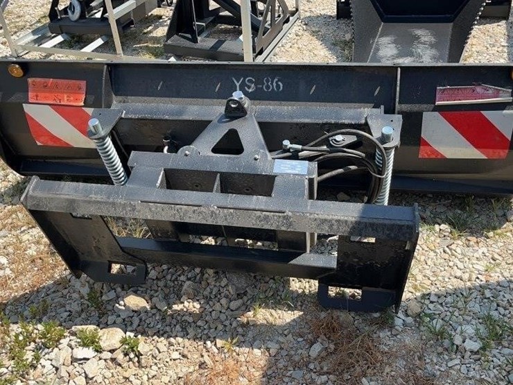 greatbear-86"-hydraulic-snow-plow-image-2