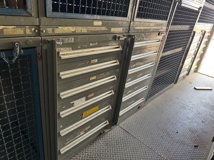 #1228-•-20ft-tool-conex-container-with-ac-image-25