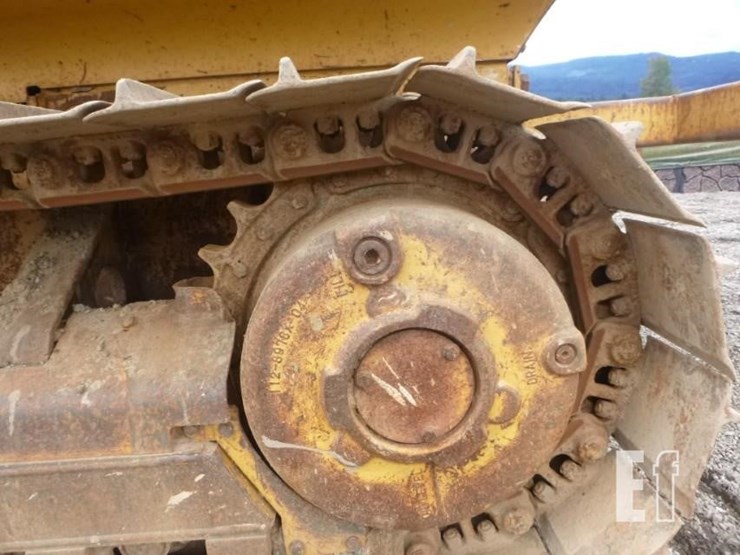 2005-caterpillar-d4g-xl-image-22