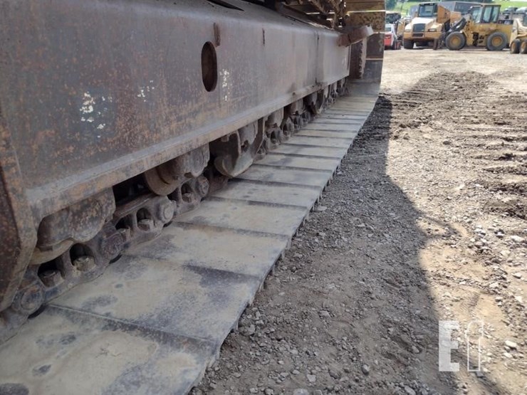 2011-komatsu-pc228us-lc-8-image-26