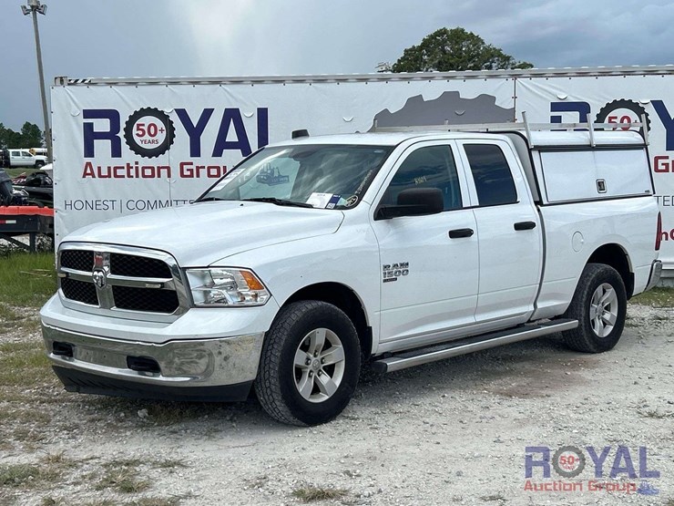 2020-ram-1500-classic-image-2