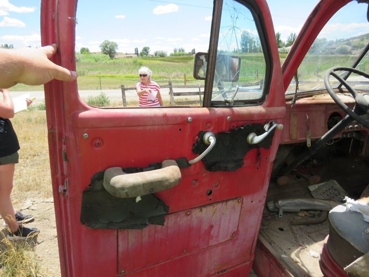 1949-dodge-b-1-d-126-pickup-image-6