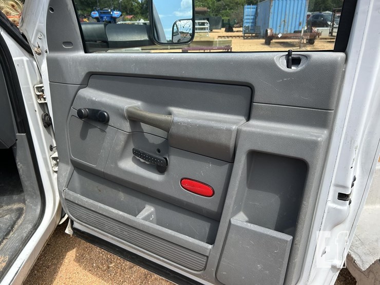 2007-dodge-ram-3500hd-image-15