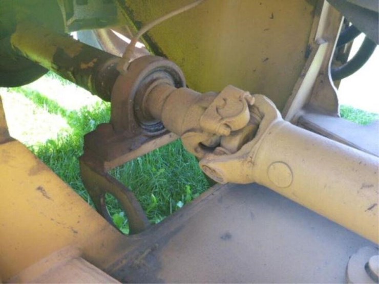 caterpillar-930k-image-40